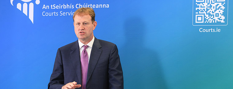Minister ‘will not revoke flat-fee system’